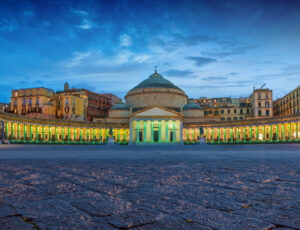 Napoli Piazza Plebiscito 3 (2) viaggi in pullman organizzati