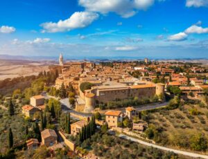Pienza,,A,Town,In,The,Province,Of,Siena,In,Tuscany, offerte viaggi in pullman organizzati