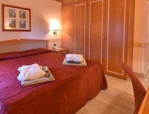 Re Ferdinando -matrimoniali standard viaggi organizzati in pullman da bergamo hotel re ferdinando