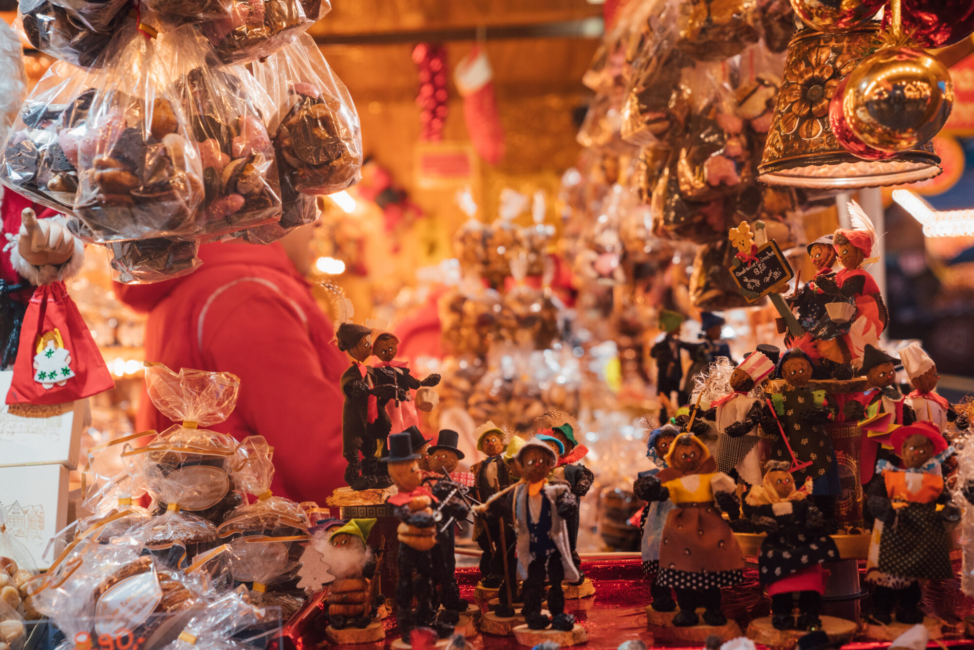 Cute,Christmas,Toys,And,Presents,And,The,Christmas,Market,In viaggi organizzati Germania
