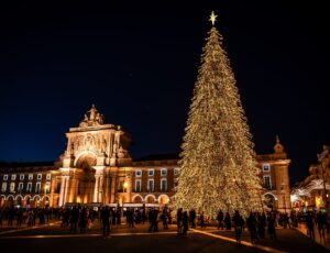 Night,View,Of,Christmas,Tree,And,Arco,Da,Rua,Augusta viaggi organizzati Portogallo Capodanno