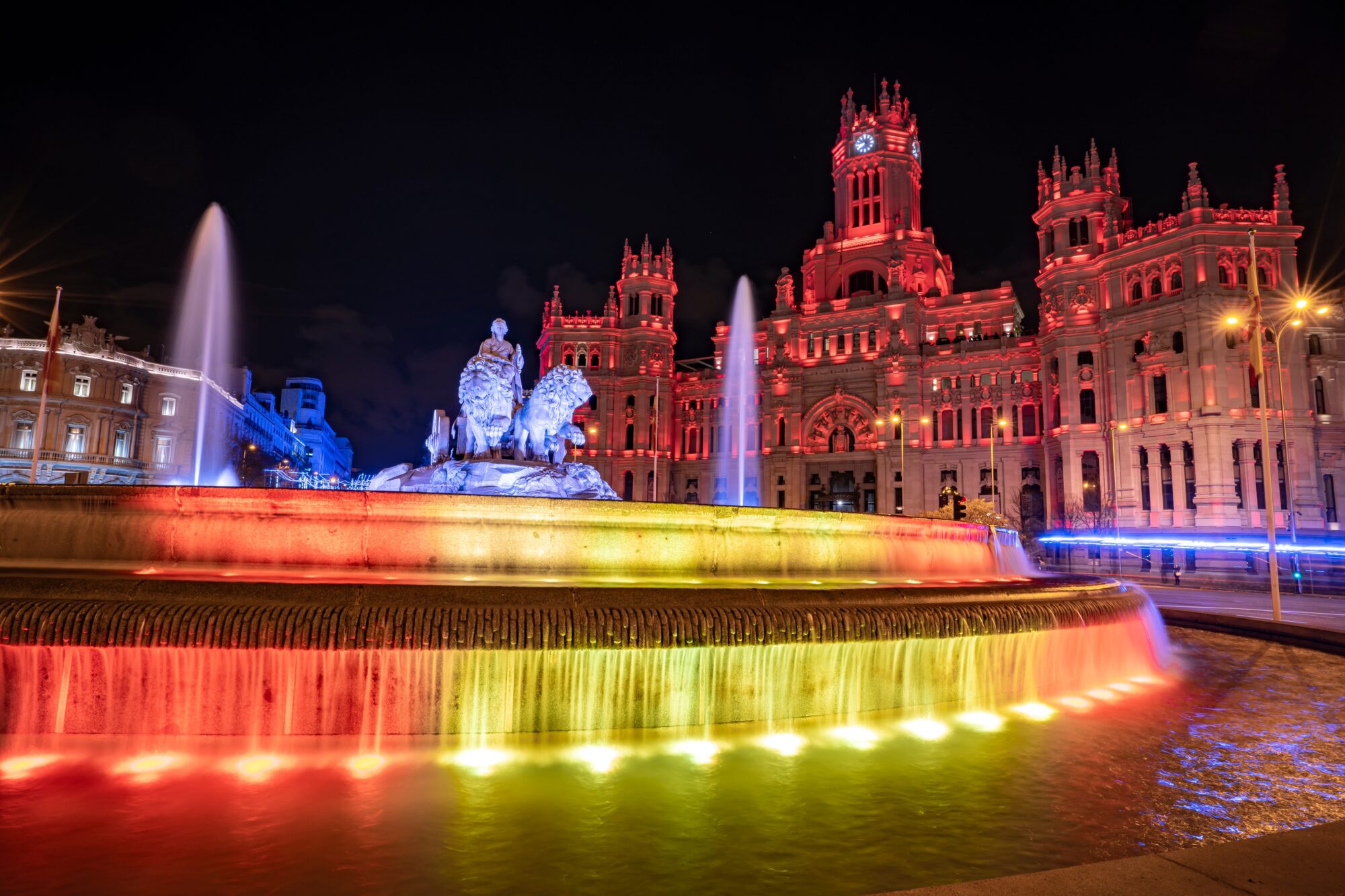 Statue,Of,The,Goddess,Cibeles,With,The,Two,Lions,With tour capodanno Madrid