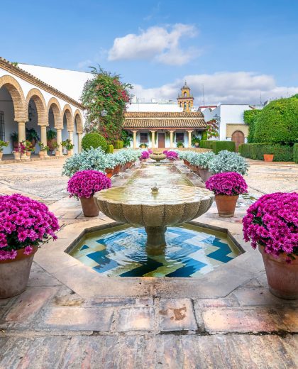 Cordoba,Viana,Palace,Built,In,Xv,Century.,Viana,Palace,Is pullman viaggi organizzati andalusia