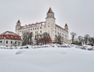 Bratislava,Castle,On,Snow,Hill tour castello Bratislava