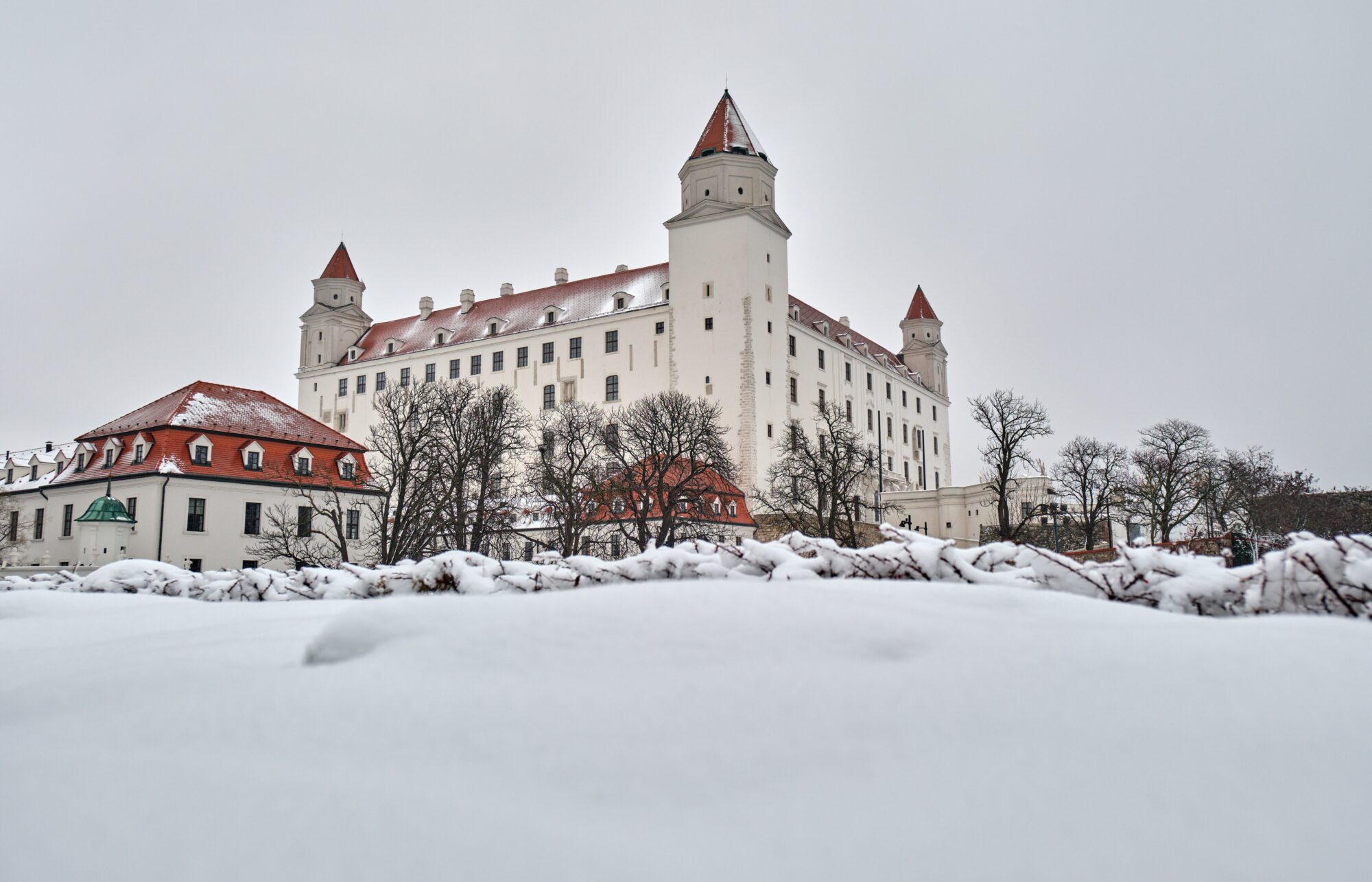 Bratislava,Castle,On,Snow,Hill tour castello Bratislava
