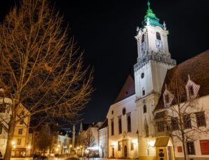Warm,Night,View,Of,Bratislava,Old,Town,With,Illuminated,Church tour Bratislava