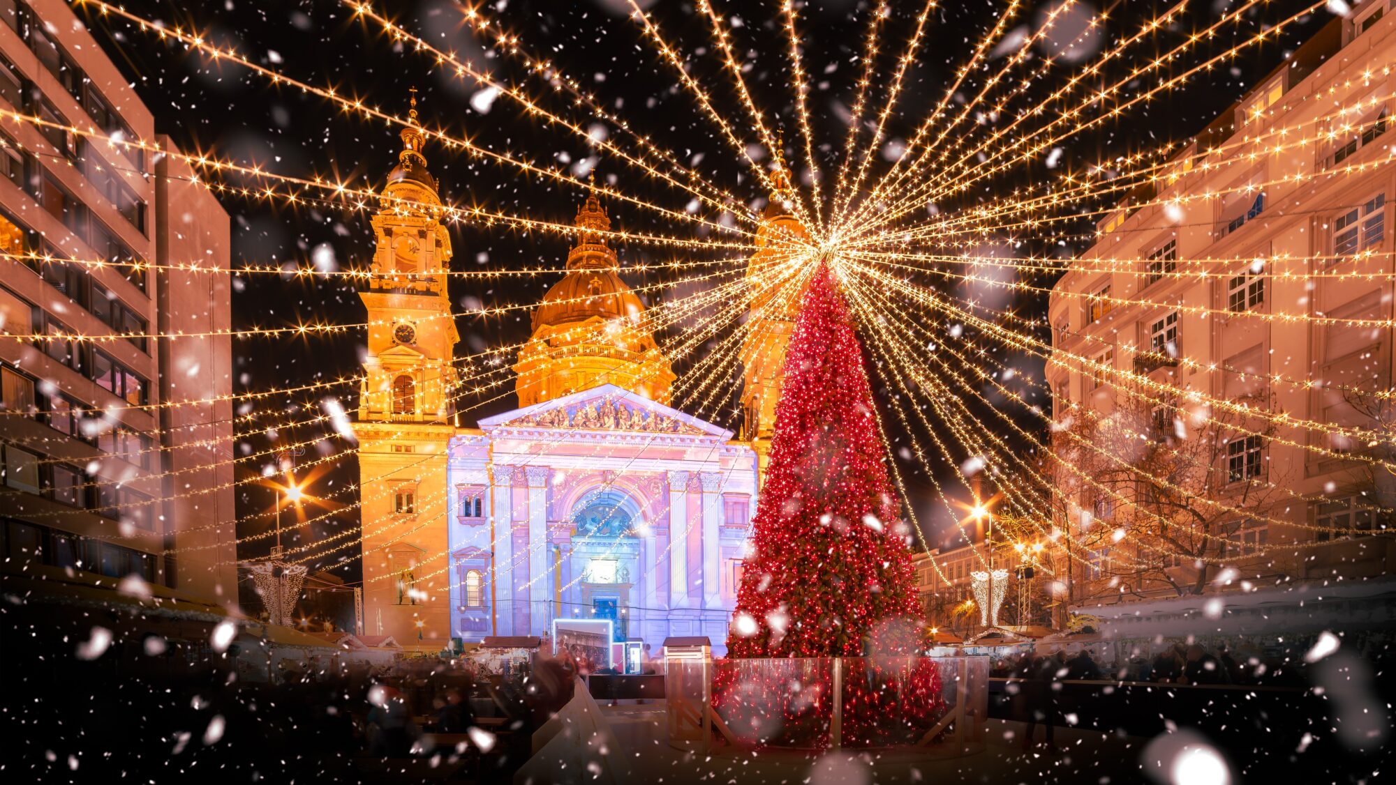 Christmas,Market,At,Saint,Stephen,Basilica,In,Budapest,,With,Festive tour Budapest - Christmas market