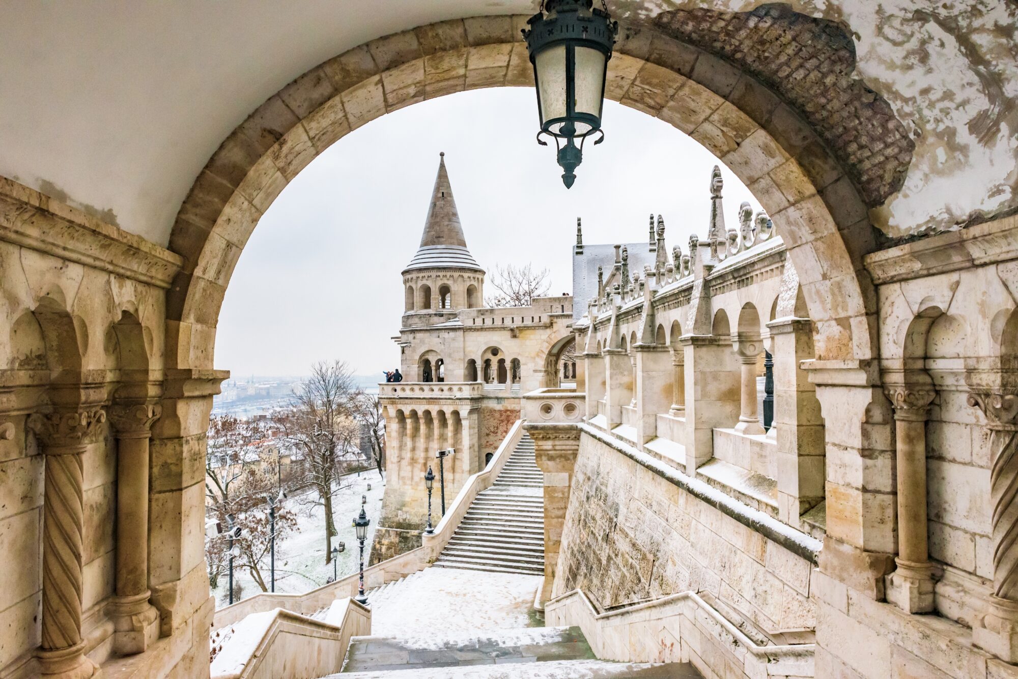 Beautiful,Winter,View,Of,Fisherman's,Bastion,At,Buda,Castle,In tour Budapest Winter