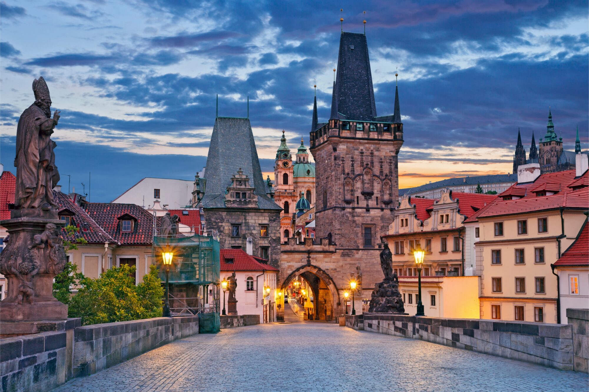 Explore,The,Timeless,Beauty,Of,Prague,,The,Heart,Of,Europe, tour 4 capitali