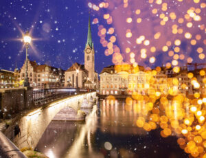 Christmas,Lights,Over,Scenic,View,Of,Historic,Zurich,City,Center viaggi in bus organizzati