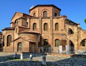 vaiggi pullman organizzati ferrara