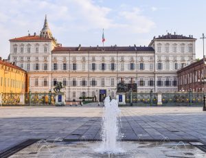 offerte viaggi organizzati in pullman palazzo reale torino